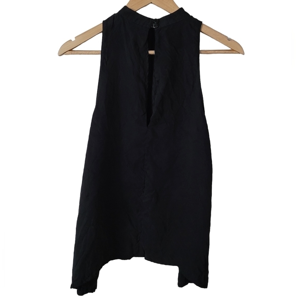 Blaque Label Black Tank With Key Hole Back - Picture 5 of 9